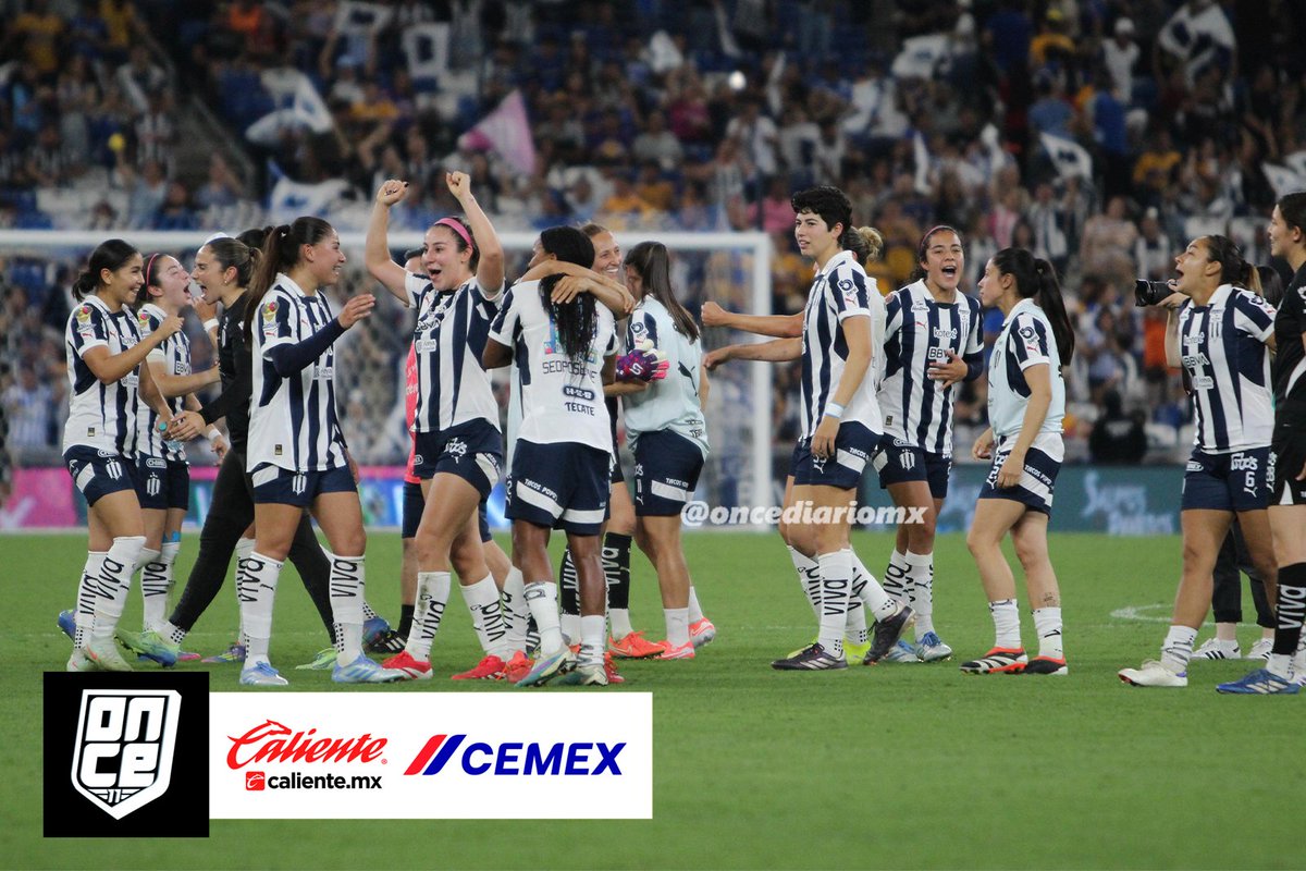 oncediariomx's tweet photo. 𝐎𝐍𝐂𝐄 𝐄𝐍 𝐄𝐋 𝐁𝐁𝐕𝐀: 🔴 EN VIVO | EL FESTEJO ALBIAZUL 👉 https://t.co/4fQU4qbYQq
Únete al Facebook Live con la celebración de la afición #Rayada. https://t.co/IlDnISdao5