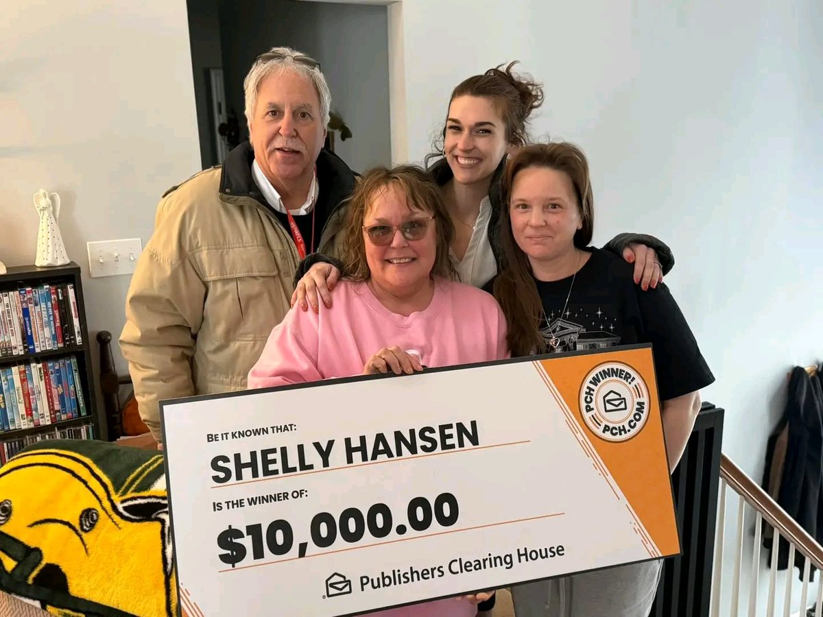 Congratulations to today's $1,250,000 SuperPrize #PCHWinner, Shelly A. of GA! 🤑🎉🍾🤩🙌🌹 Such an amazing winning moment! 😍