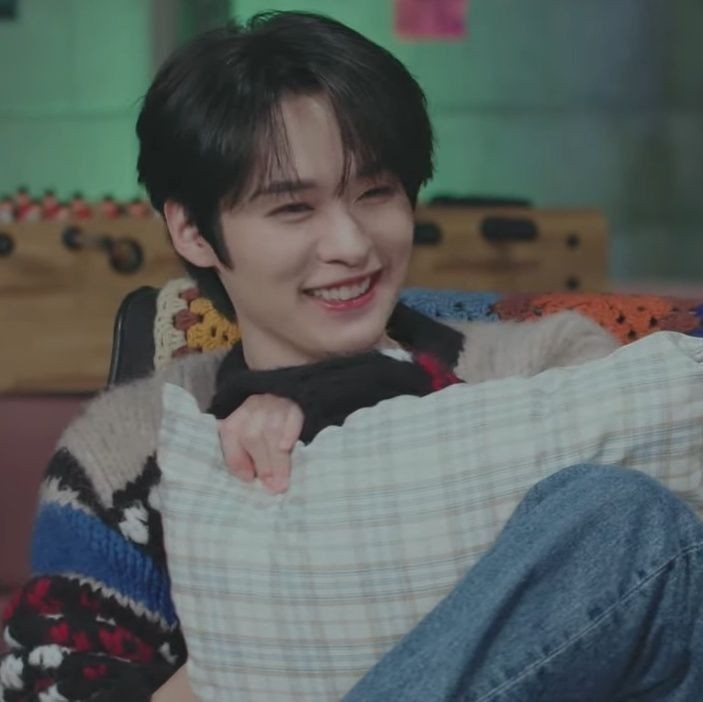 letsgokeith's tweet image. tem um pintor italiano chamado Carlott, ele definiu a beleza dizendo ser o somatório de todas as partes á trabalharem em conjunto de tal forma que nada necessite ser acrescentado, retirado ou alterado. quando ele te conheceu? pq tenho certeza que ele definiu isso olhando pra vc