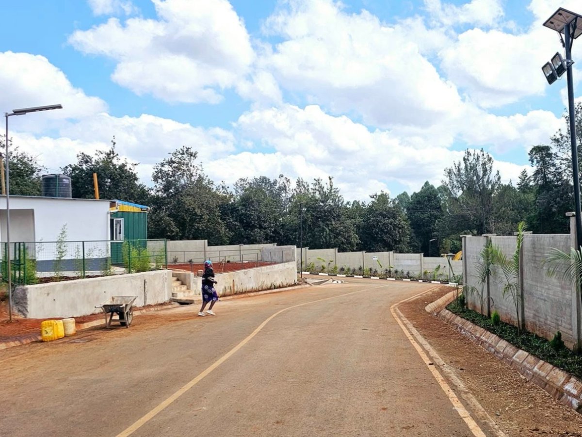 JeffMgg's tweet photo. 400+ Title Deeds issued — and now it gets even better! 🎉
🏡 Special celebration discounts (Phase 1 &amp; 2):
1/8 acre: 3.8M ➔ 3.6M
1/4 acre: 7.3M ➔ 6.9M
1/2 acre: 14M ➔ 13.5M
Financing with @National Bank of Kenya 
#FinscoAfrica #TitleDeeds #nationalbankofkenya
#Book Now https://t.co/FY0EuyIQ1v