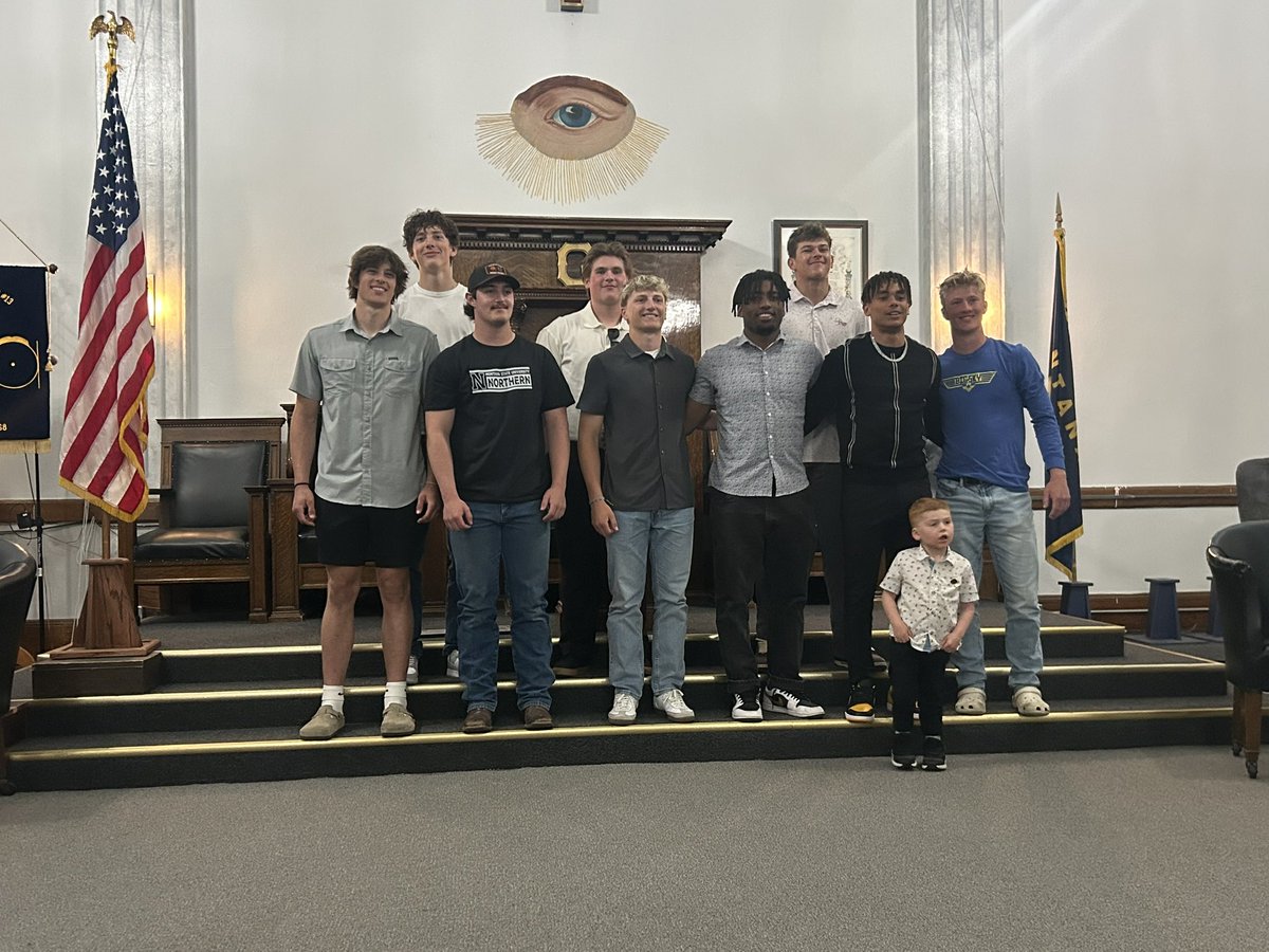 j_koshatka2's tweet photo. Excited to hit the field with these boys for a great cause 💫 #Shrine

@mason_fulford5 @AlleryJaxon @brodyhardy22 @easton_reimers 
@jacobfinch22 https://t.co/I0XnNrk6Is
