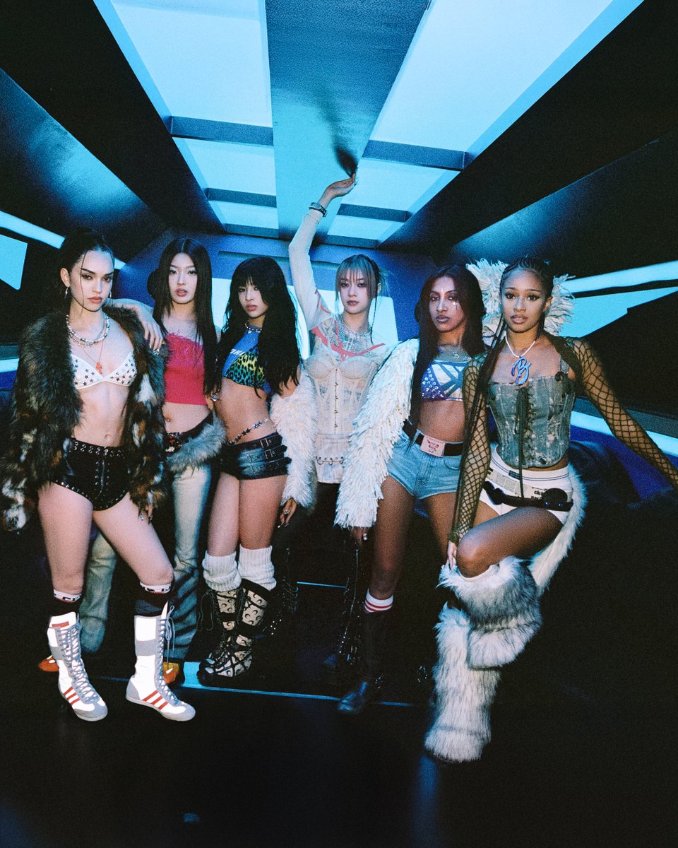 GprWgmubUAAMBEh?format=jpg&name=medium