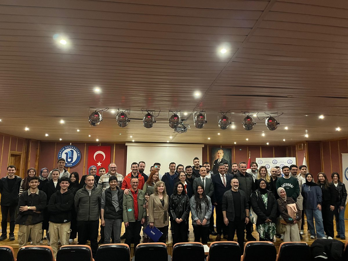 Bartın Üniversitesi Orman Fakültesi (@orman_fakultesi) on Twitter photo 🎓 Bartın Orman Fakültesi'nde "Mezunlar İçin Kariyer Fırsatları" paneli düzenlendi.
👥 Mezunlarımız, deneyimlerini öğrencilerle paylaşarak ilham verdi.
👏 Katkı sunan herkese teşekkür ederiz! <a href="/uzun_orhan/">ORHAN UZUN</a> <a href="/BirsenDurkaya/">Birsen Durkaya</a> <a href="/Dr_SahinPALTA/">Şahin PALTA</a> <a href="/baruedutr/">Bartın Üniversitesi</a> <a href="/OGMgovtr/">Orman Genel Müdürlüğü</a> 🎓 Bartın Orman Fakültesi'nde "Mezunlar İçin Kariyer Fırsatları" paneli düzenlendi.
👥 Mezunlarımız, deneyimlerini öğrencilerle paylaşarak ilham verdi.
👏 Katkı sunan herkese teşekkür ederiz! <a href="/uzun_orhan/">ORHAN UZUN</a> <a href="/BirsenDurkaya/">Birsen Durkaya</a> <a href="/Dr_SahinPALTA/">Şahin PALTA</a> <a href="/baruedutr/">Bartın Üniversitesi</a> <a href="/OGMgovtr/">Orman Genel Müdürlüğü</a>