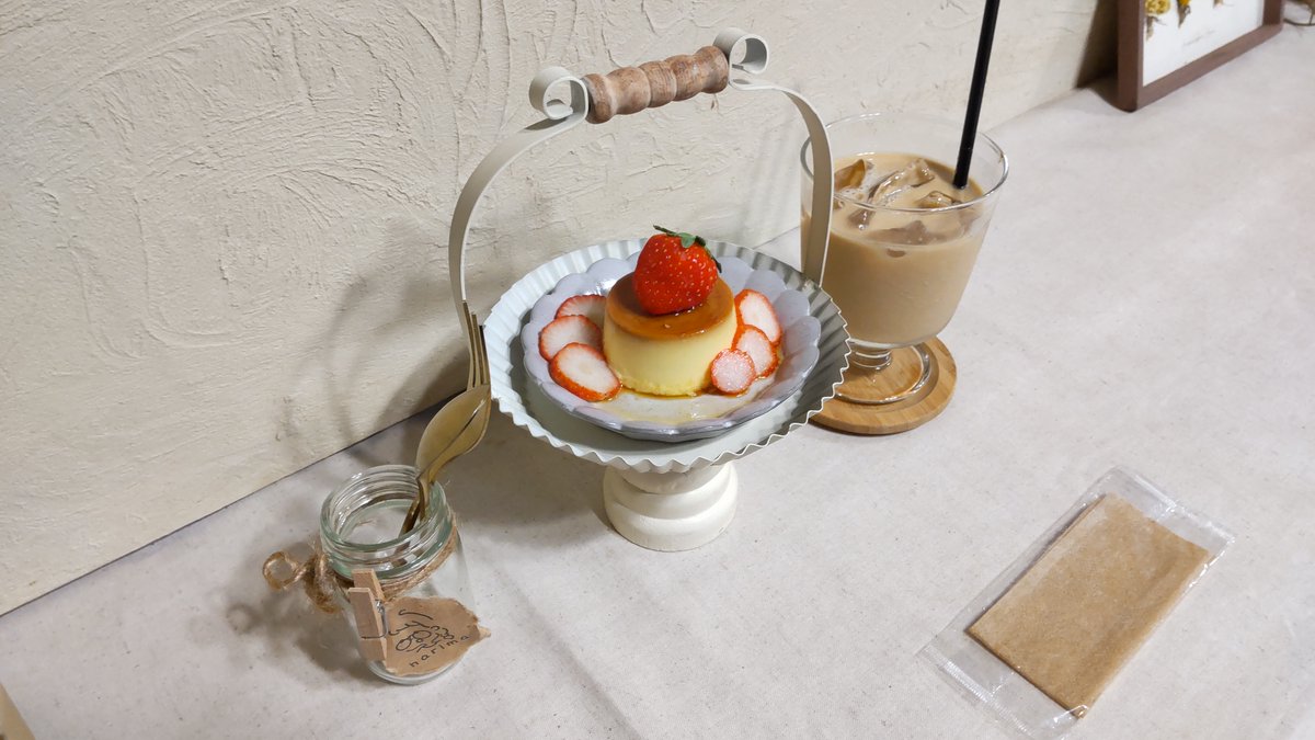 iteng_pom's tweet photo. JR西宮駅近くのharimaさんに行ってきました🚶♀️🍰
チーズケーキがおすすめとネットで見ていたので📱
迷わずチーズケーキを注文🧀✨
ねっとり粘りがあり濃厚で美味しかったです🤤💛
#JR西宮駅 #harima #カフェ #チーズケーキ #プリン https://t.co/yMjegQZjyc