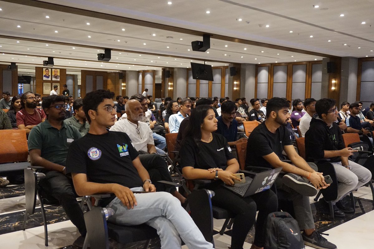 MumbaiFOSS's tweet image. MumbaiFOSS 2025 was magical. π
Talks, code, chai, and community. ππ§
Thank you to everyone who joined us, volunteered, spoke, or supported you made this special. ππΈ
Swipe through for some of our favorite moments β
πΈ Full photo album: albums.ente.io/?t=t6qaTs7X#Bxβ¦
