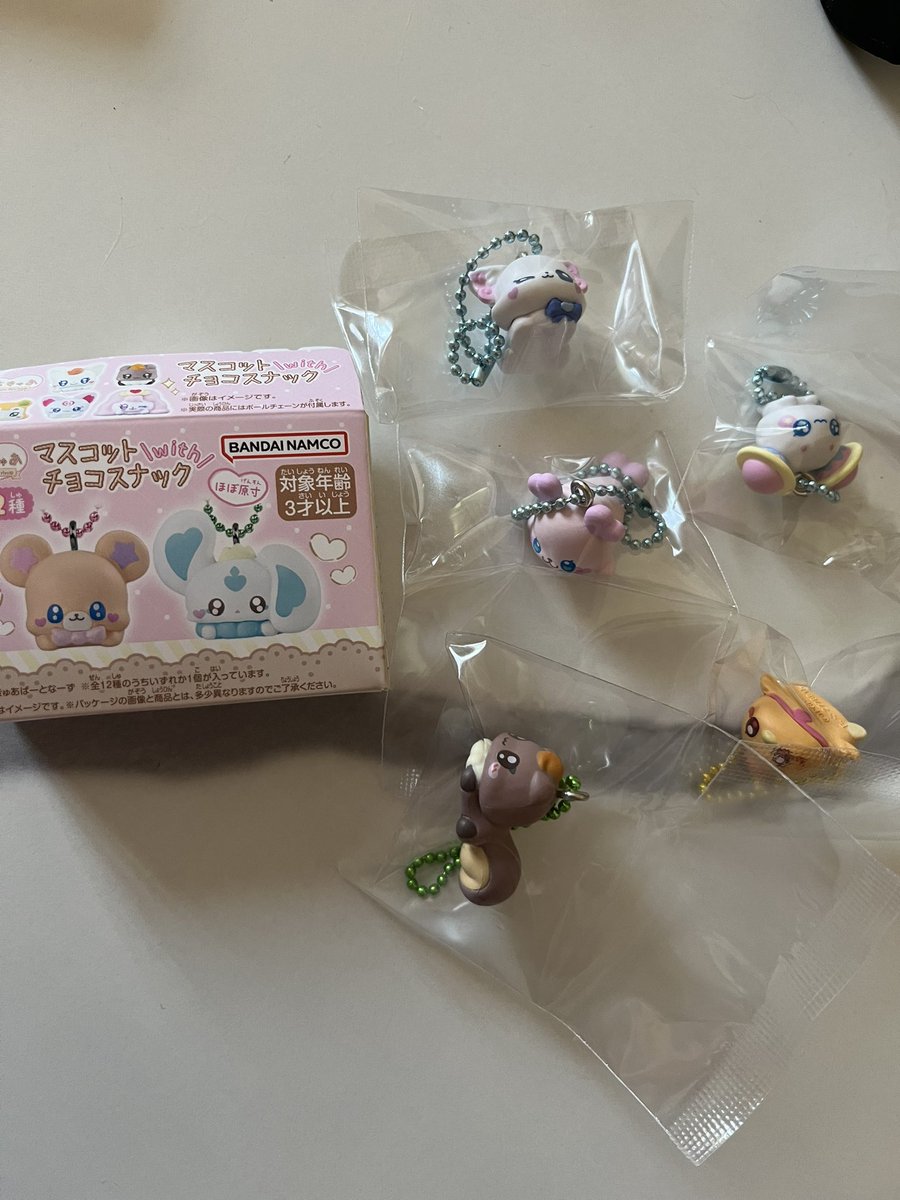 m1003222's tweet photo. #ぷちきゅあ
#マスコットチョコスナック
交換or買取希望です😊
お気軽にメッセージ下さい！

譲→画像の商品どれか
求→もふるん（最優先）こむぎ

#プリキュア
#なっつ　#ゆき　#くるるん
#つばさ　#はみぃ　#もふるん　#こむぎ https://t.co/Piny3RwNdI