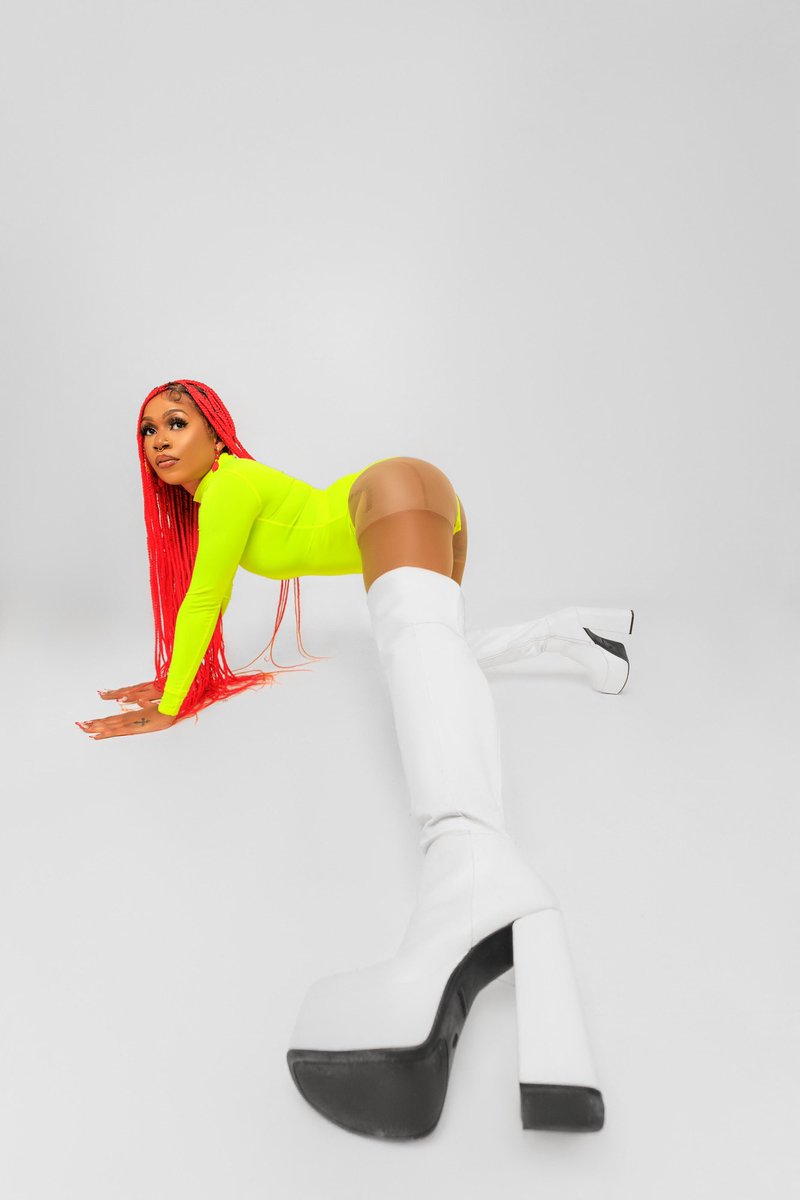 jeraofficial's tweet photo. Be the person that when your feet touch the floor in the morning the devil says, “Awe sh*t, they’re up”. 😉🤪 https://t.co/A5dKFstbNM