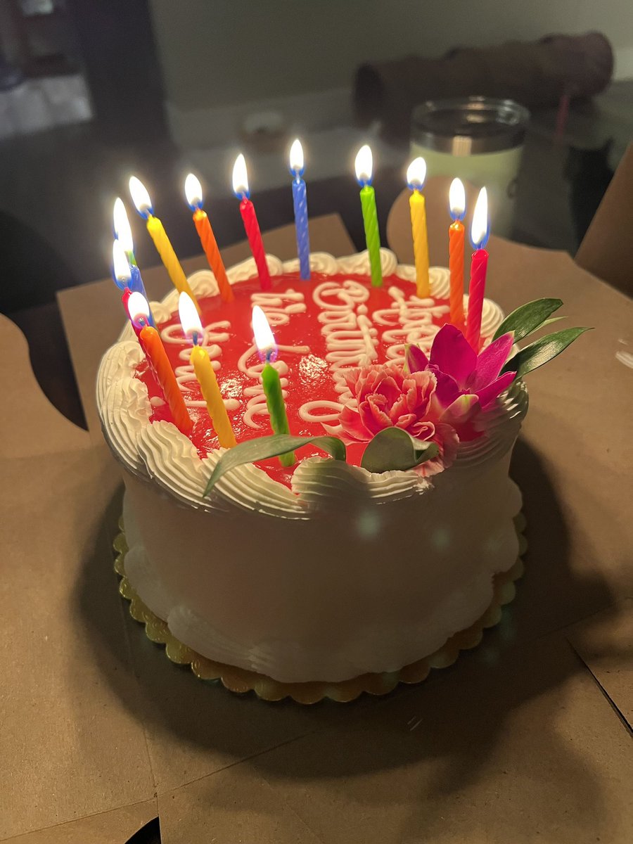 ItsJustHaru_'s tweet photo. It was my birthday today. Had a fun weekend, partners came through with some golfing, cake, gaming and new ear piercings. https://t.co/SGlOiv5dEm