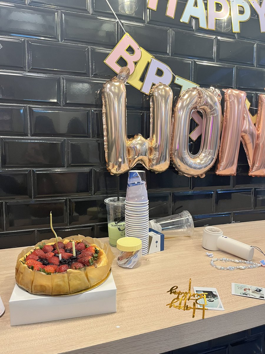 starofthesea33's tweet image. CSE for KIM WONPIL 🧡 by @sunsetforkwp