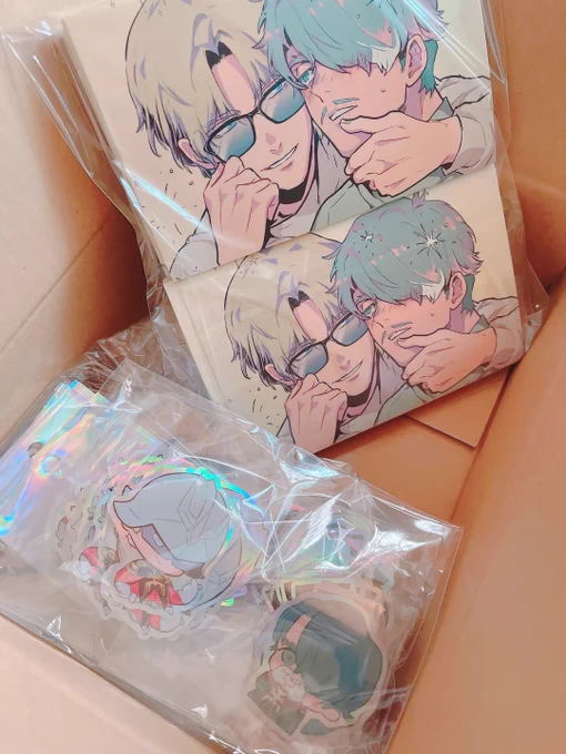 わぁいスパコミ用のポスカとかステッカー届いたぁ〜 