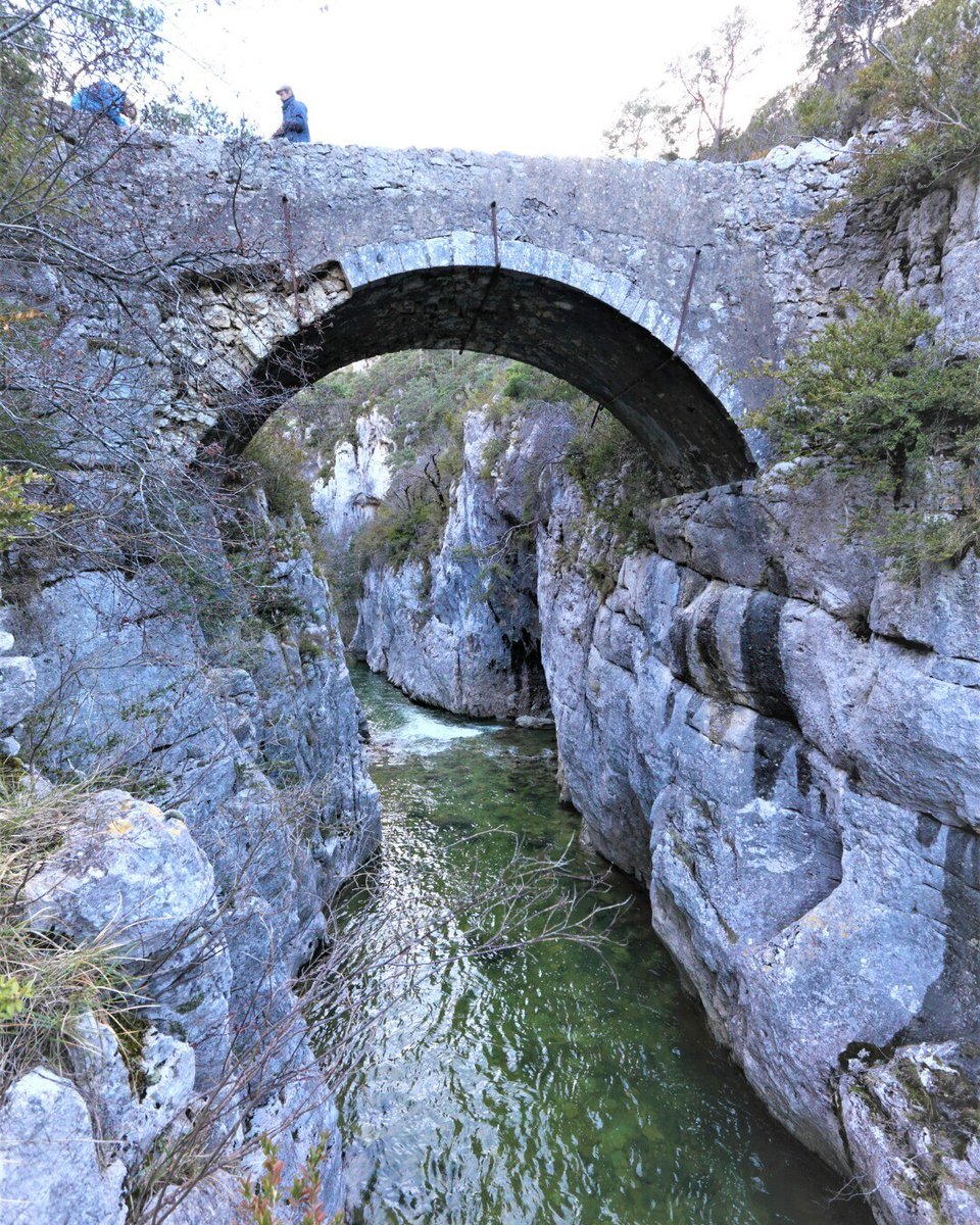 Var_Matin's tweet photo. #Photodujour
😍 Le pont de Saint-Laurent, Bargème
📸 Var-Matin
#varmatin #cotedazur #bargeme https://t.co/JVwGSei543