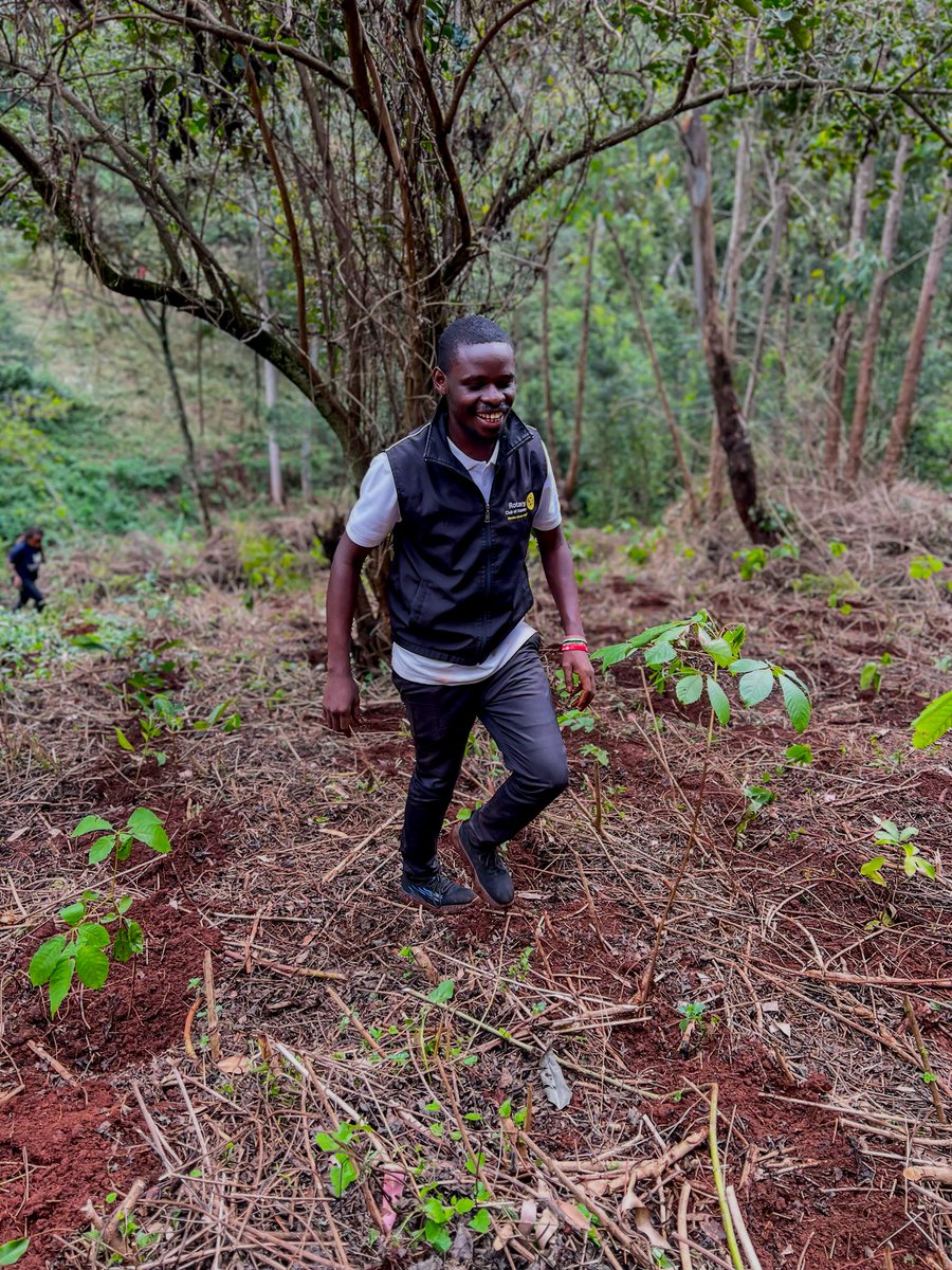 When we plant trees, we plant hope. 

When we grow them, we grow life. 

Let’s do this together for people, planet &amp; posterity. 

#GenerationRestoration 
#TogetherForOurPlanet