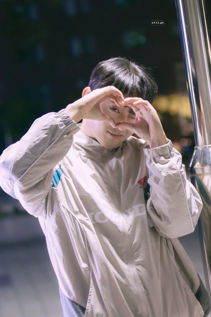 YAA_Pic's tweet photo. 250427 #김재한 퇴근길 https://t.co/OvW2RL0yg5