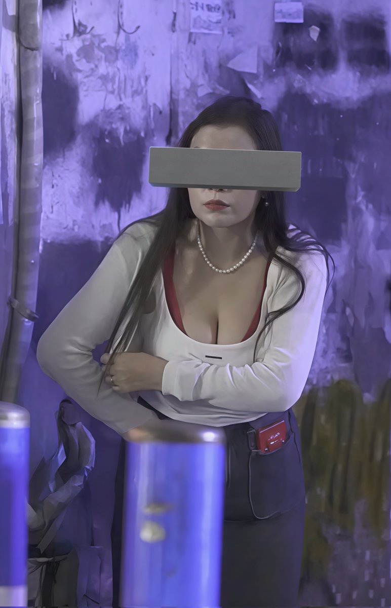 低至三十块就可以无套内射!很多年龄大的站街女为了吸引顾客,在交易的时候基本没有任何的安全措施!顾客多是中老年人!
前几天看了一篇报道,世卫组织调查说老年人成为艾滋病高发人群!
X友们一定要注意! https://t.co/jta9c1UjSd