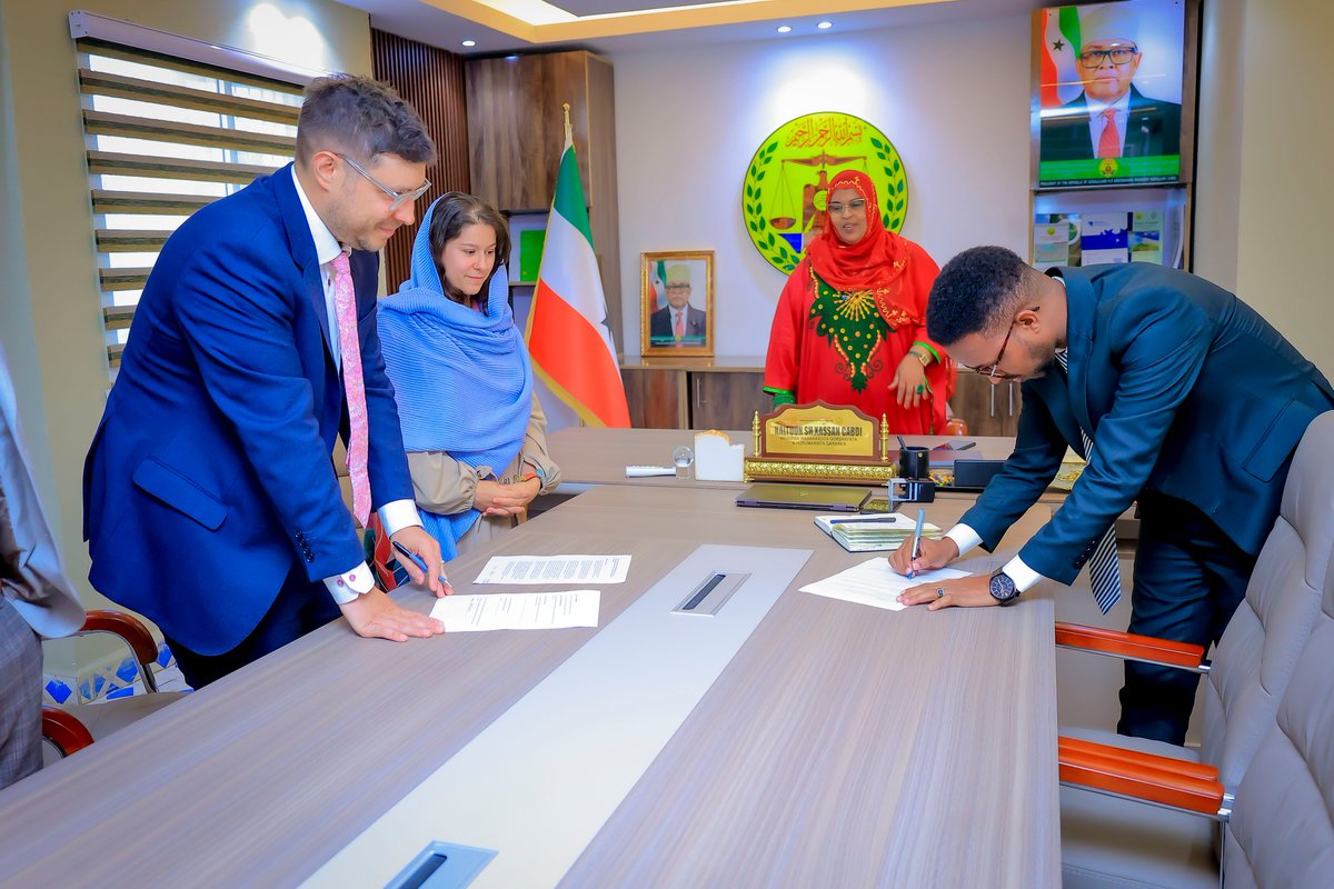 SLMoPND's tweet image. @SLMoPND and the UK Office for National Statistics  signed an MoU to boost Somaliland’s data & statistical capacity. #Somaliland #Data4Development