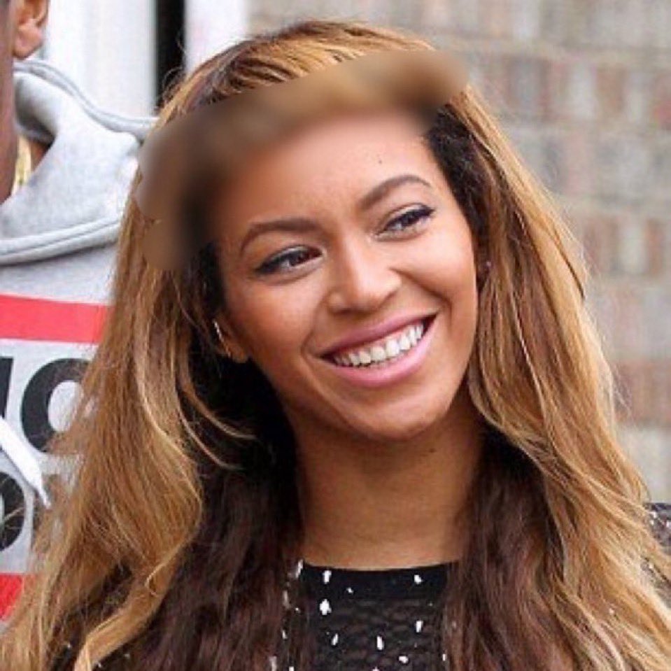 sicksadchris's tweet photo. .@beyonce do suga mama NOW or i unblur it. https://t.co/1cfH1MLbcA