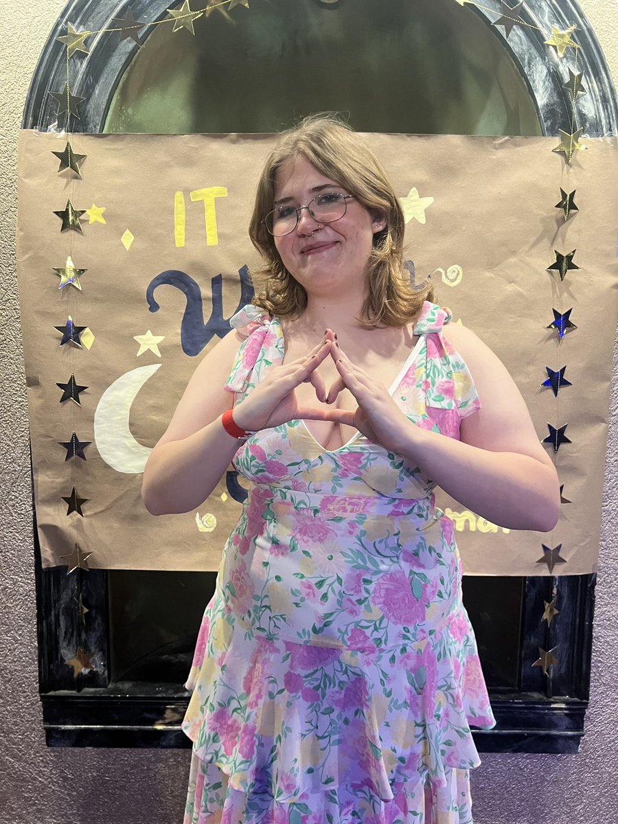 pastarastacat's tweet image. #phisig spring formal 🌟