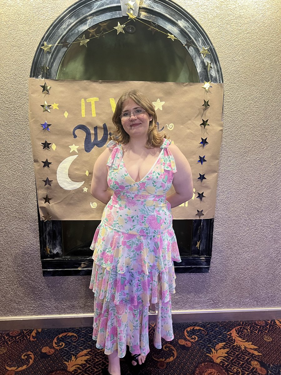 pastarastacat's tweet image. #phisig spring formal 🌟