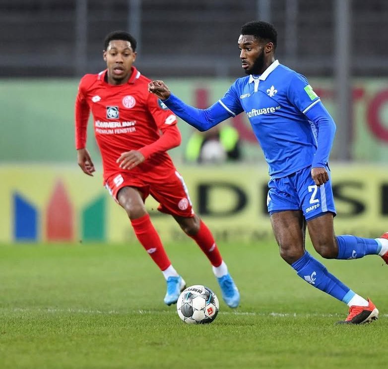 Spieler, bei denen man vergessen hat, dass sie bei uns gespielt haben

(Zufall mit boëtius)