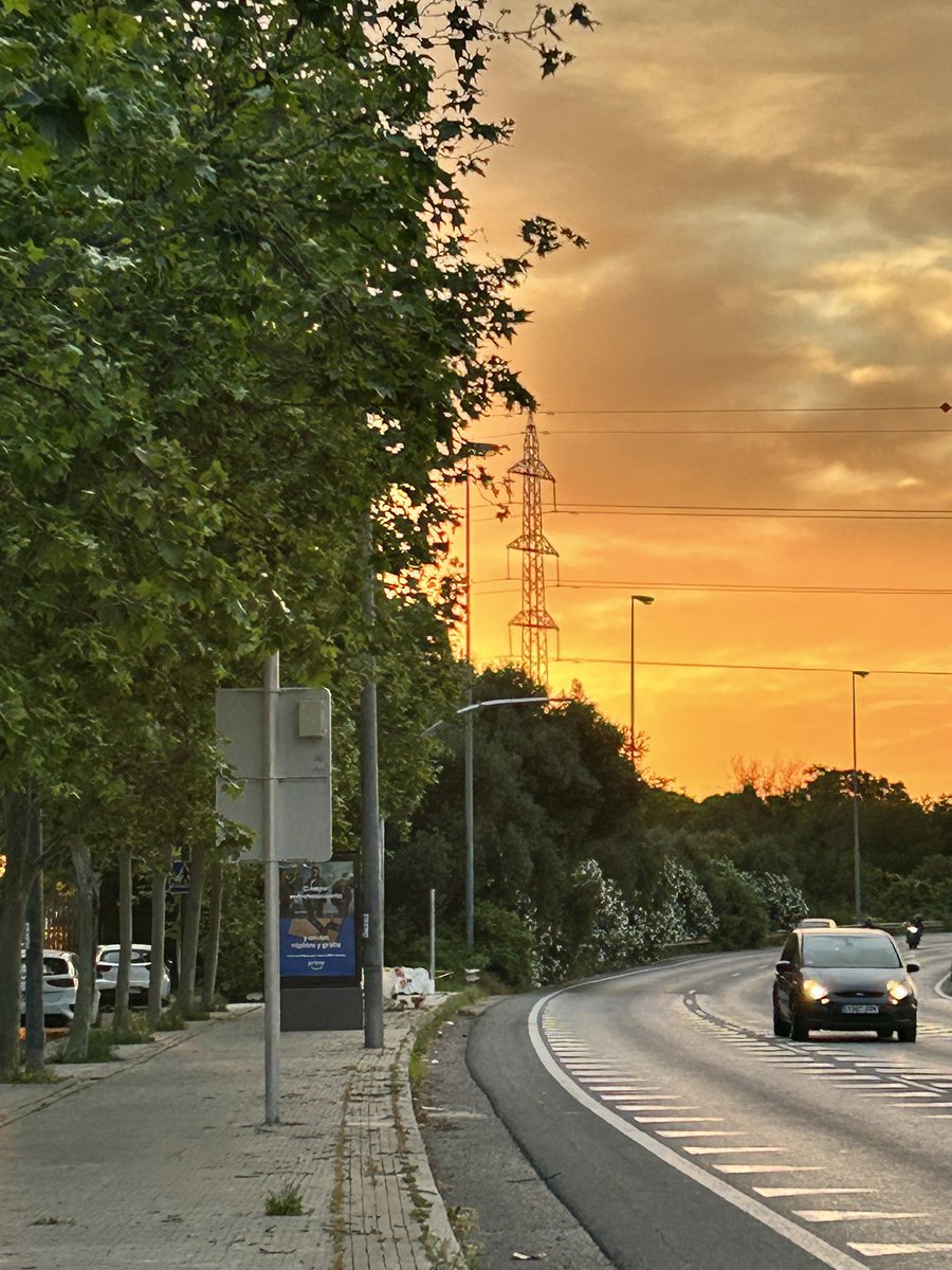 🔴ACTUALIDAD RADARES RONDA URBANA NORTE

✅Estamos conociendo de la preinstalación de los radares de velocidad solicitados por nuestra asociación 

ℹ️Dichos radares están siendo instalados desde el cruce peatonal a Entreparques-Los Carteros hasta el parque Miraflores