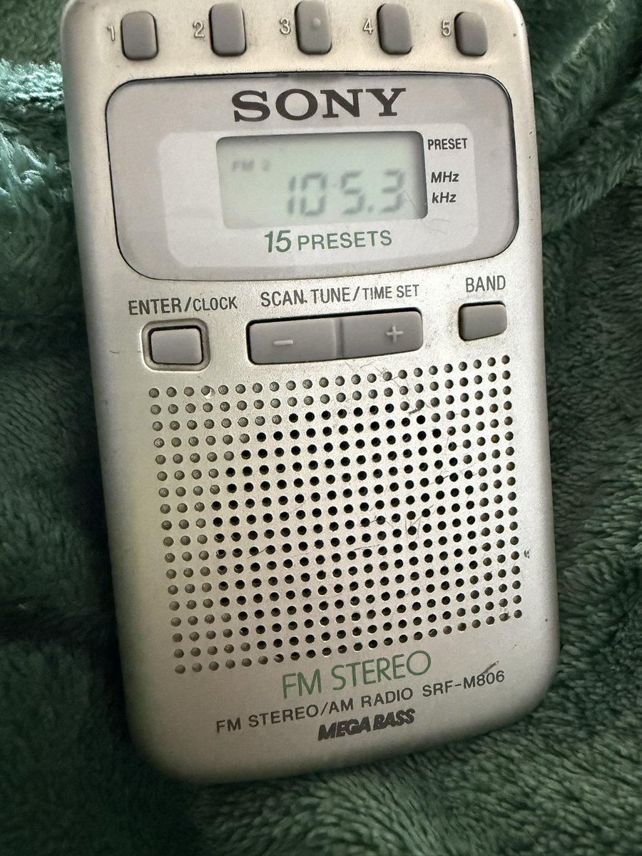 JAnt Sánchez (@jantsanchez) on Twitter photo El apagón nos recuerda que la radio es servicio público. Enorme trabajo de todos mis compañeros de <a href="/ORMurcia/">Onda Regional</a> durante el apagón 👏 El apagón nos recuerda que la radio es servicio público. Enorme trabajo de todos mis compañeros de <a href="/ORMurcia/">Onda Regional</a> durante el apagón 👏