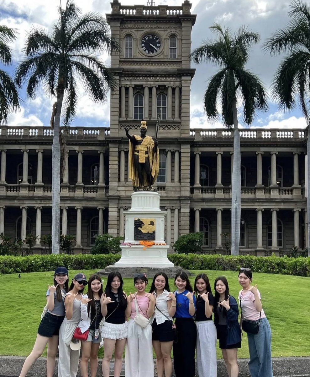 kukui_hula's tweet photo. アロハ🤙🏻🌺
Kukuiでは新入生を募集しています！
毎年春休みにハワイに行き、現地のハラウに参加したり、観光したりとたくさんの思い出を作ることができます📷💭💓
(ハワイへの参加は強制では無いので安心してください😌𓈒𓏸)
気になった方はインスタフォロー、LINEの追加お願いします🙇‍♀️
 #春から関学 https://t.co/svv6Q8640R