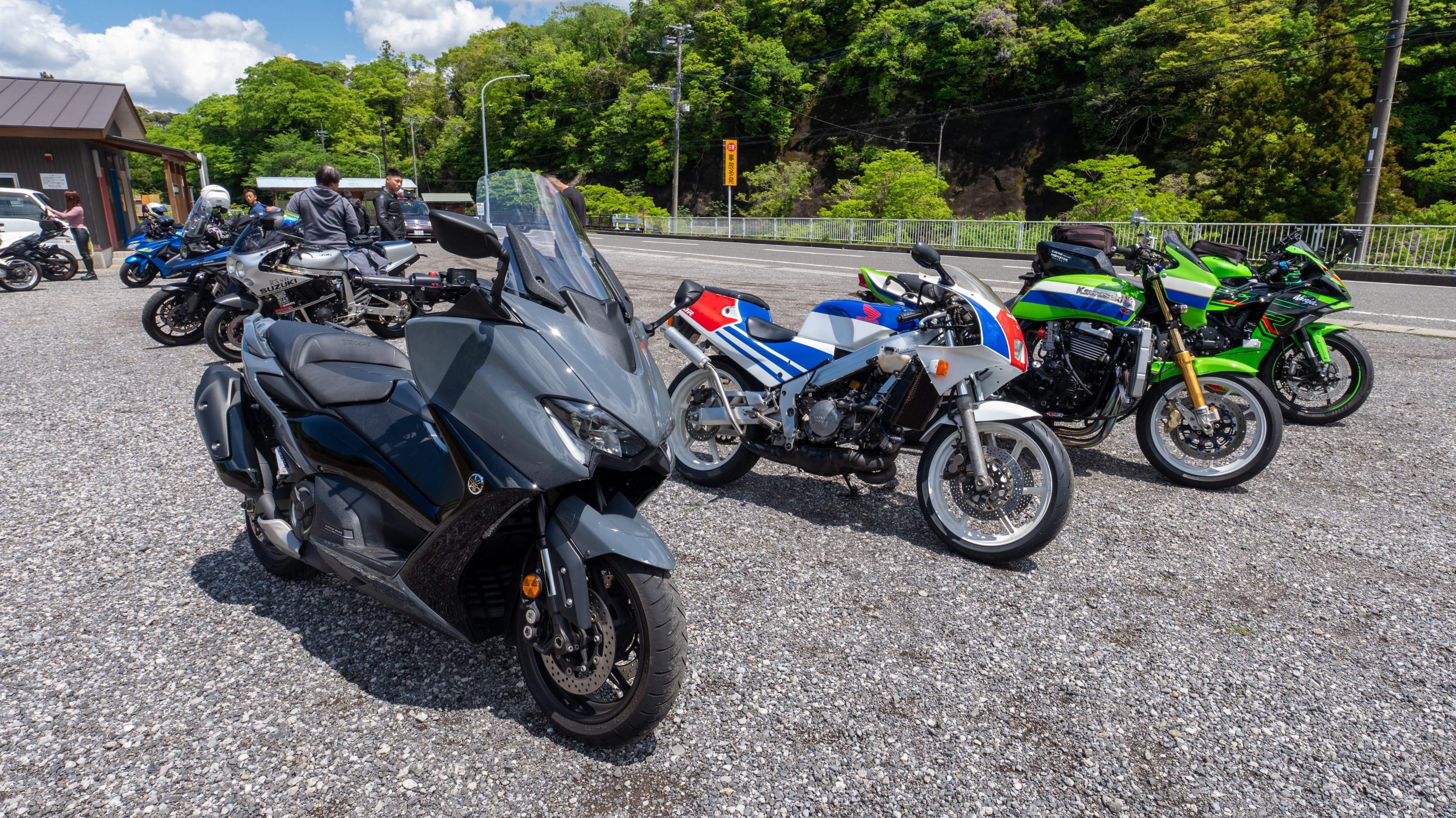 H-SADA【Ninja ZX-6R/Vストローム250/デミオ15MB】 (@aag49040) / X H-SADA【Ninja ZX-6R/Vストローム250/デミオ15MB】 (@aag49040) / X