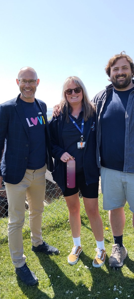 Martin Burder (@martinburder2) on Twitter photo Great day <a href="/OarsomeChance/">Oarsome Chance</a> . Thanks for making a difference to those who really need your care, your calm, your kindness and a compelling future. Well done Sherrie and Ollie, self appointed top 2%ers of the day.
#wellbeing #GrowthMindset <a href="/beingbrilliant/">Dr Andy Cope</a> Great day <a href="/OarsomeChance/">Oarsome Chance</a> . Thanks for making a difference to those who really need your care, your calm, your kindness and a compelling future. Well done Sherrie and Ollie, self appointed top 2%ers of the day.
#wellbeing #GrowthMindset <a href="/beingbrilliant/">Dr Andy Cope</a>