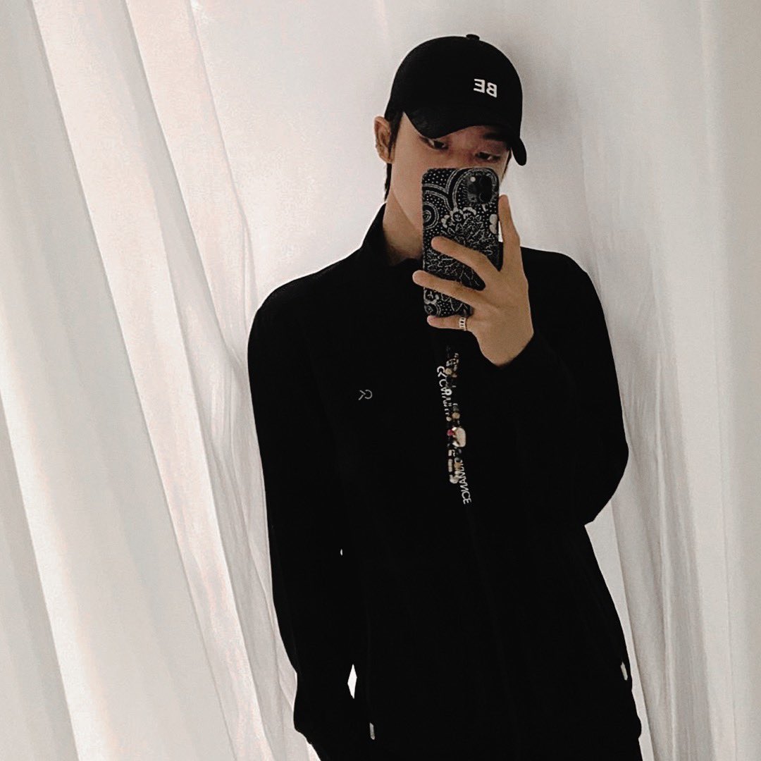 capolavoru's tweet photo. ᅠ

ᅠ
@𝗼𝗯𝗿𝗮𝗺𝗲𝘀𝘁𝗿𝗼┆𝖻𝗀𝖼, 𝗍𝖺𝗀𝗎𝗂𝗀
━━━━━━━━━━━━━

months on canvases had me
locked in, but the walls  were
calling, and now i’m back! 😎
ᅠ

ᅠ https://t.co/1kWpnBbOUt