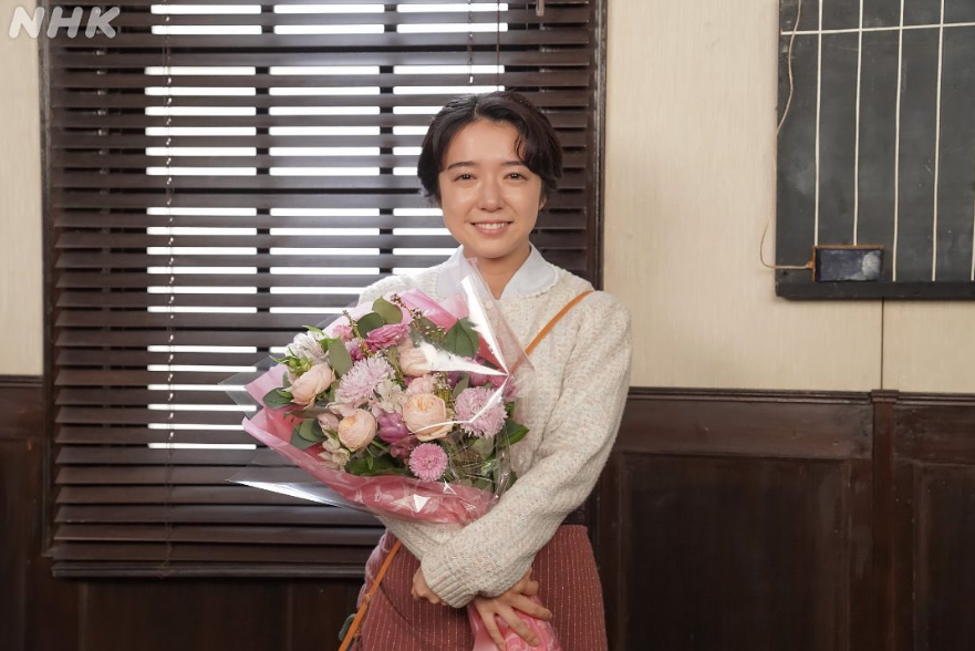 comecome1925's tweet photo. 🌷2022/4/10 カムカムインスタより🌷

カムカムを見てくださったみなさんが、ひなたの道を歩き続けられますように☀

#上白石萌音　#松村北斗 https://t.co/pUlSizIbJi