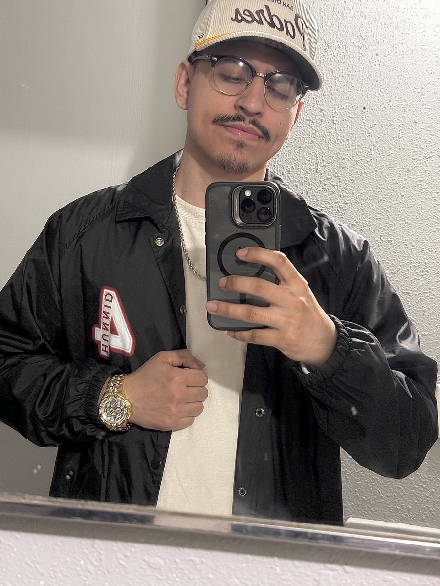 Avohee's tweet image. 🫥