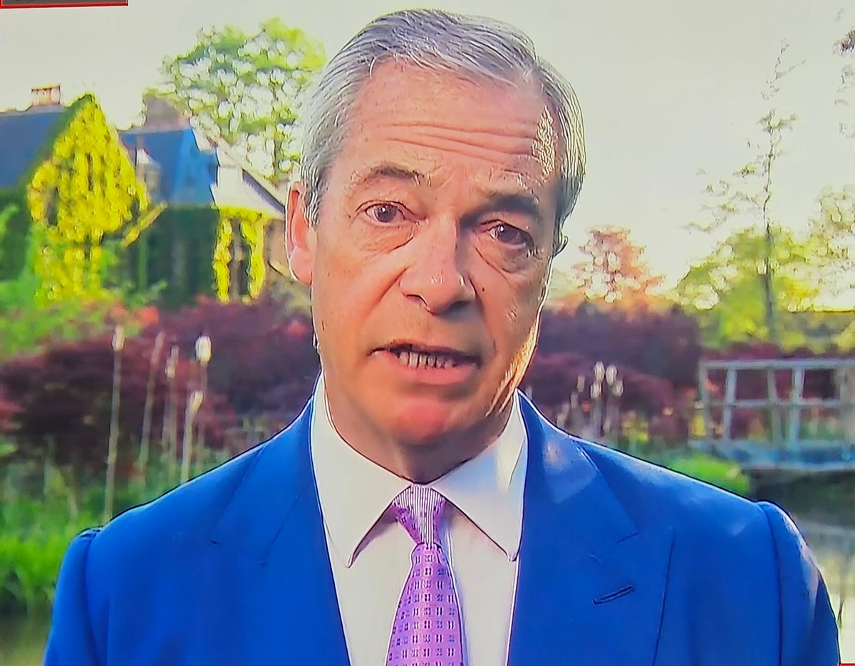 TStandfield1789's tweet photo. Class A drugs are "sold on virtually every street"?
Are they?
And his solution?
"Build more prisons and get a lot tougher".
Nebulous, meaningless drivel, as usual.
@Nigel_Farage @reformparty_uk https://t.co/pyonJg96ZD