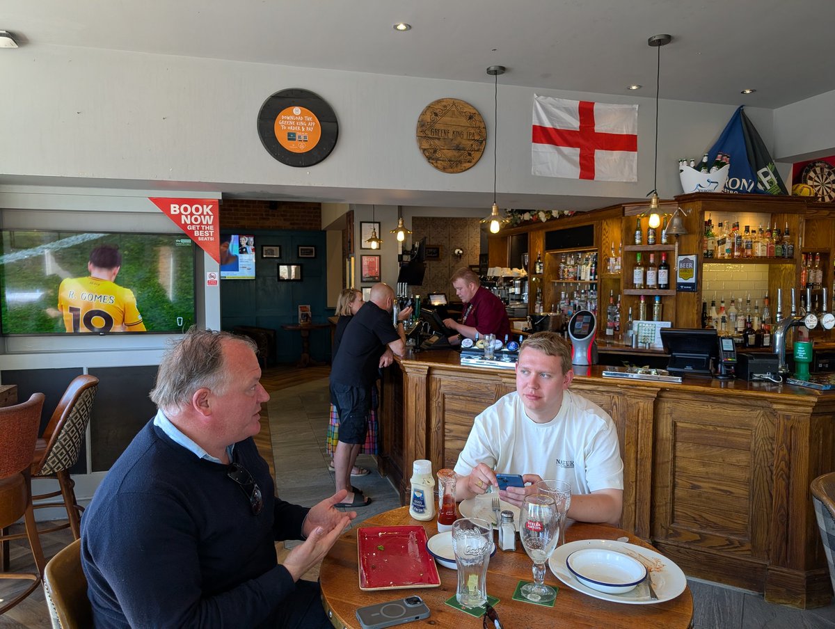 Lovely to see our former MP for Folkestone &amp; Hythe <a href="/DamianCollins/">Damian Collins</a> campaigning in Folkestone West and Folkestone East supporting our excellent candidates <a href="/DylanJeffrey/">Dylan Jeffrey 💙🙏🇺🇦🇬🇧</a> and <a href="/kieranl_/">Kieran Leigh</a>. We then stopped off for a well earned lunch at the Back Bull to take a break from the sunshine.