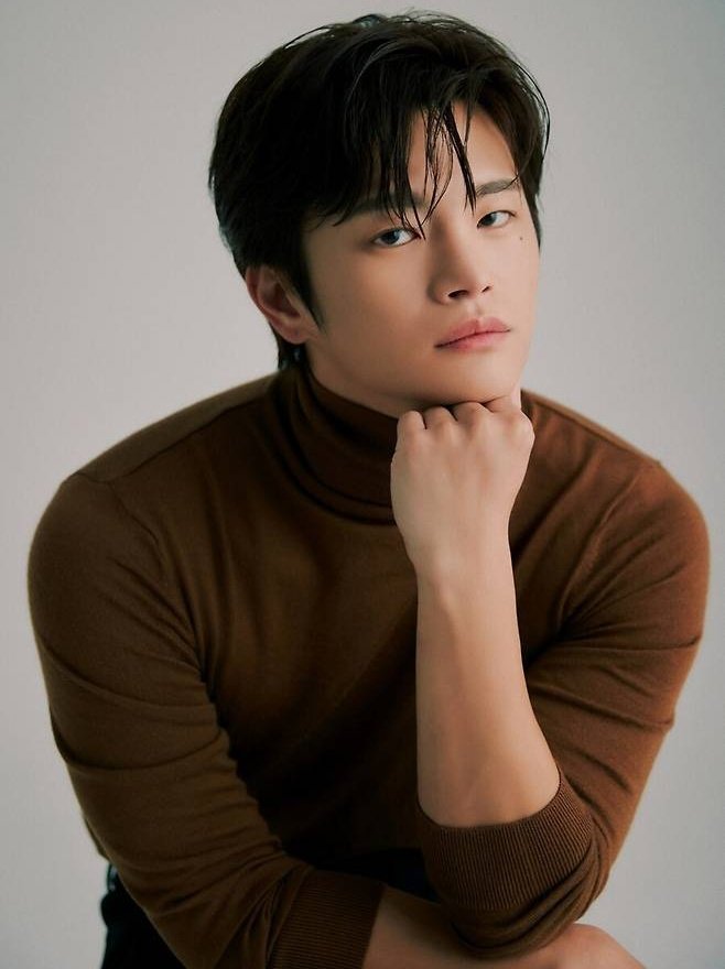 hallyuforums's tweet image. #ParkJiHyun reportedly to lead webtoon based drama #LetsGoToWorkTomorrow along with #SeoInGuk!!

#HallyuForums #Hallyu #Kdrama