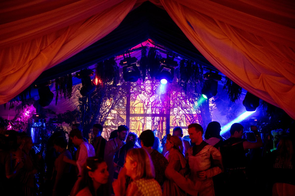 PARTIES a themed 21st Birthday party⛪
 🎙️after a word from the pulpit  
 🥖and a meal which was, of course... the Last Supper
🎵 at the high altar, we gave praise to the DJ
A lightly themed event or a deep dive into your favourite genre/style/look/era?  We're all ears