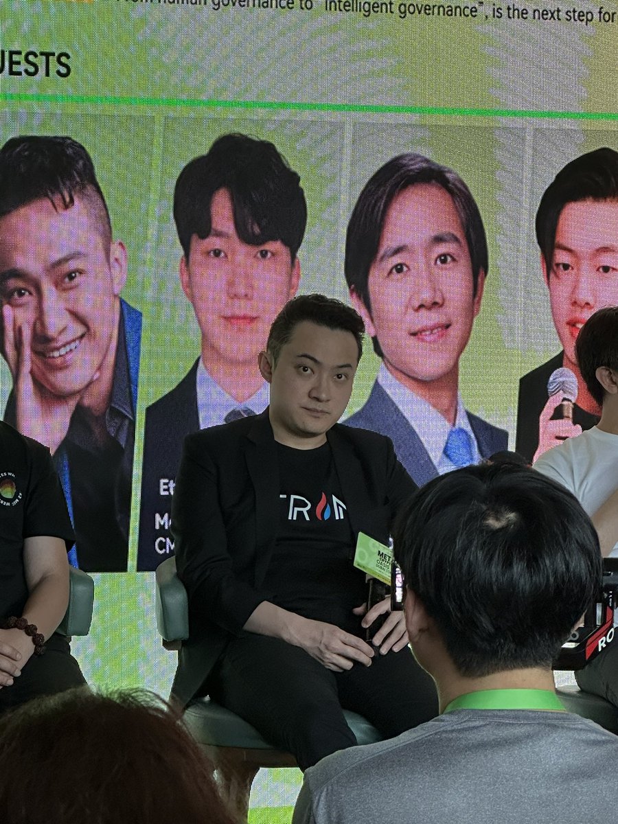 捉到开小差的孙哥<a href="/justinsuntron/">H.E. Justin Sun 🍌</a>