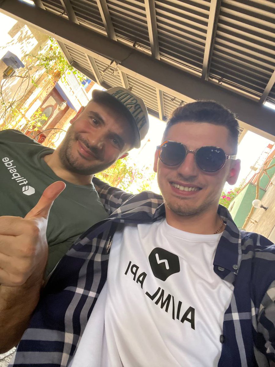 aimlapi's tweet photo. Met @AramMughalyan from @flipsidecrypto. Impressed by their work in #DataAnalytics, bridging #Crypto and #AI. Shared insights on our USA client cases & looking forward to connecting post-event to explore collaboration points!
Another great connection at #DeAIDay by
@ONBOARDTHEWORLD @AethirCloud @eigencloud @assisterr @OpenledgerHQ!