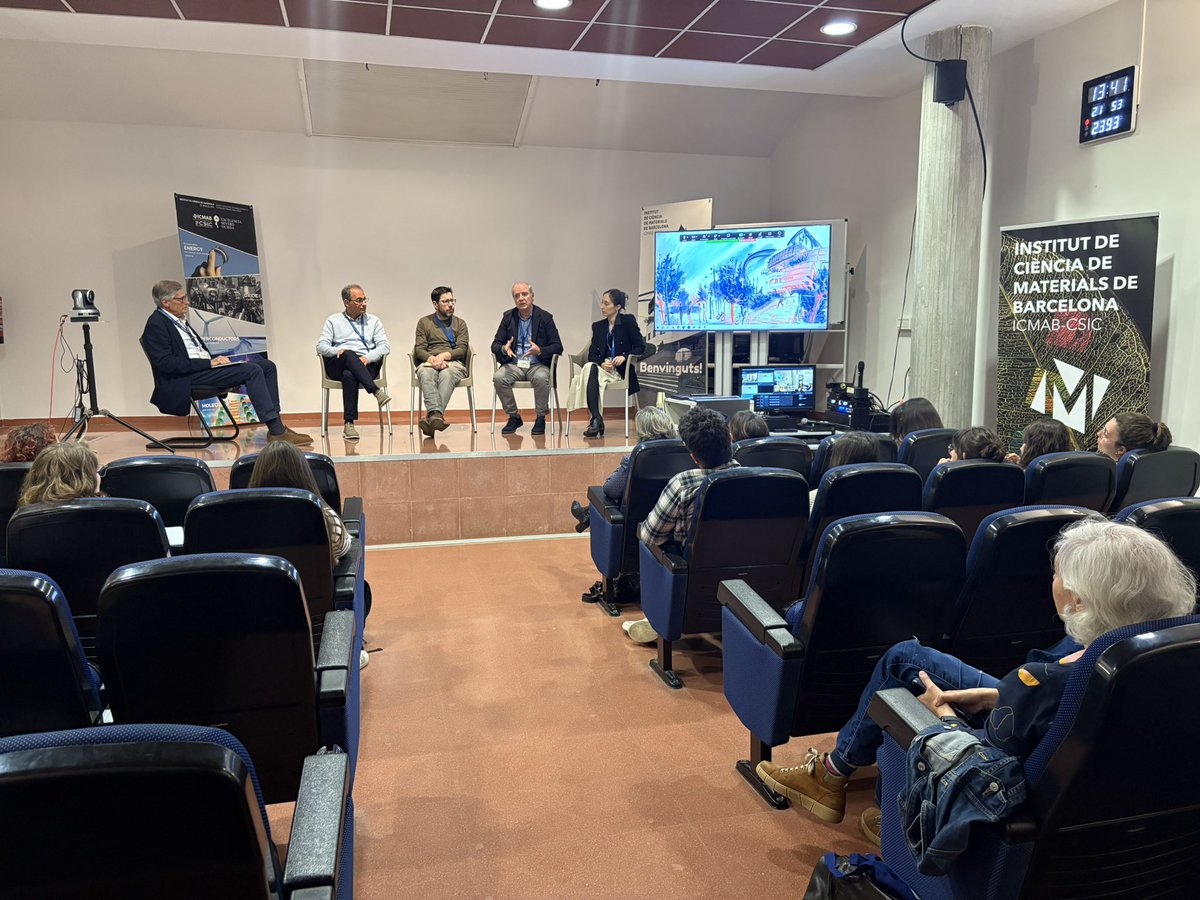 icmabCSIC's tweet image. La Jornada #ConnexionsFabry del projecte #EIC Nano4Rare avança, amb ponències de professionals i assiciacions, networking, raules rodones amb pacients i investigadors i molt més! @EUeic #EICtransition @ComissioEuropea @EU_Commission @VHIR_ @mps_lisosomales