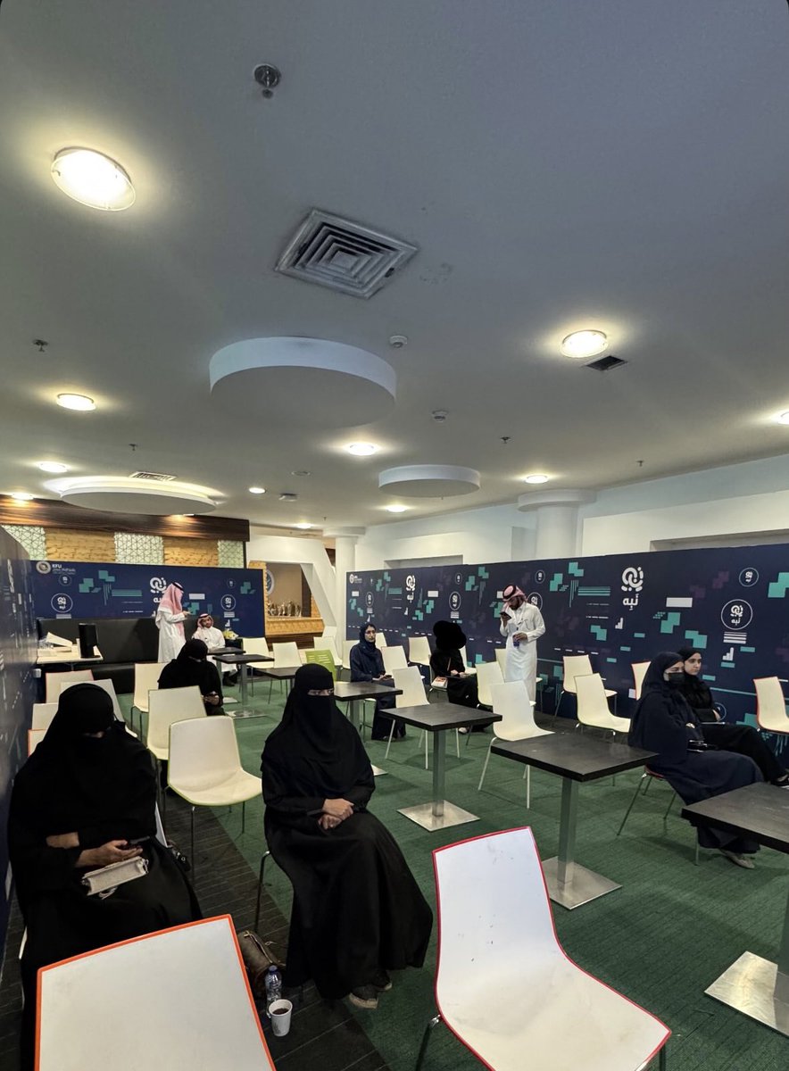 Mays_7793's tweet photo. ومع كل لقاء، تتأكد لي حقيقة: أن التكرار لا يعني التكرار، بل نضج مختلف، وتجربة أعمق

شكرًا لهذا النادي @BTM_kfu 
وشكرًا لكل من صنع الفرق بكلمة، أو ملاحظة، أو حتى إنصات❤️ https://t.co/HLHz0ciHeh