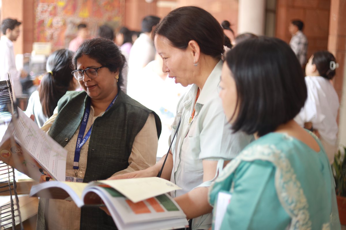 Grateful to <a href="/ncert/">NCERT</a> for hosting our Bhutanese delegation with @ARNECglobal! Day 1 of the ECCD Facilitator Immersion saw 30 practitioners explore India's ECE practices, Jadui Pitara, Balvatika, NCF, and more.🌱✨ #EarlyLearning