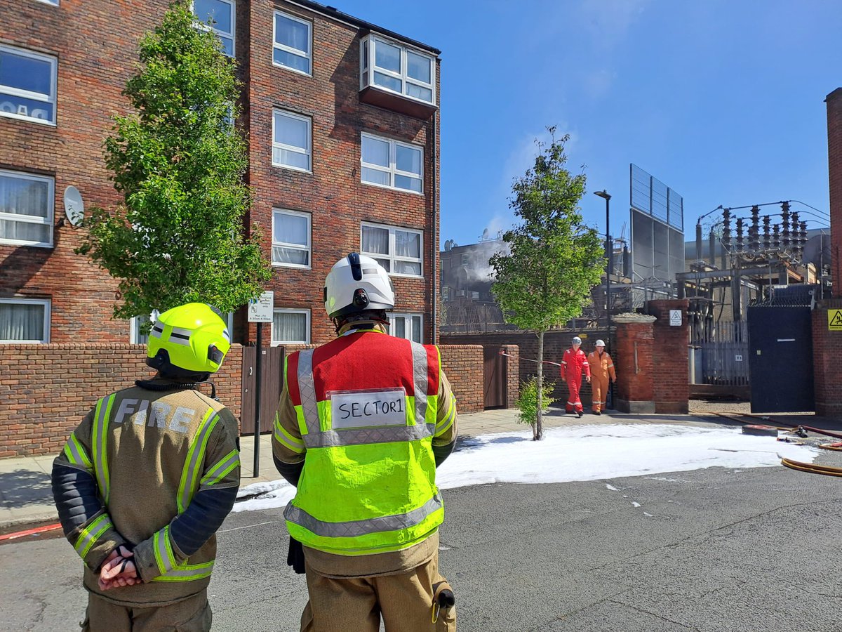 The fire at an electrical substation in #MaidaVale is now under control but we will remain on scene for some time.

A major incident was declared by the Brigade but this has now been stood down.

More: london-fire.gov.uk/incidents/2025…