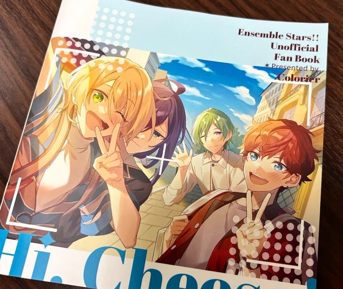 5/4スパブリ頒布予定の新刊『Hi,Cheese!』(アルカイラスト本)のサンプルをチラ見せします。 イラストに少し編集を加えて載せています。ちょっとしたメイキングも載せていますのでお手に取ってもらえると嬉しいです。 よろしくお願いします #スパコミ #スパコミ32