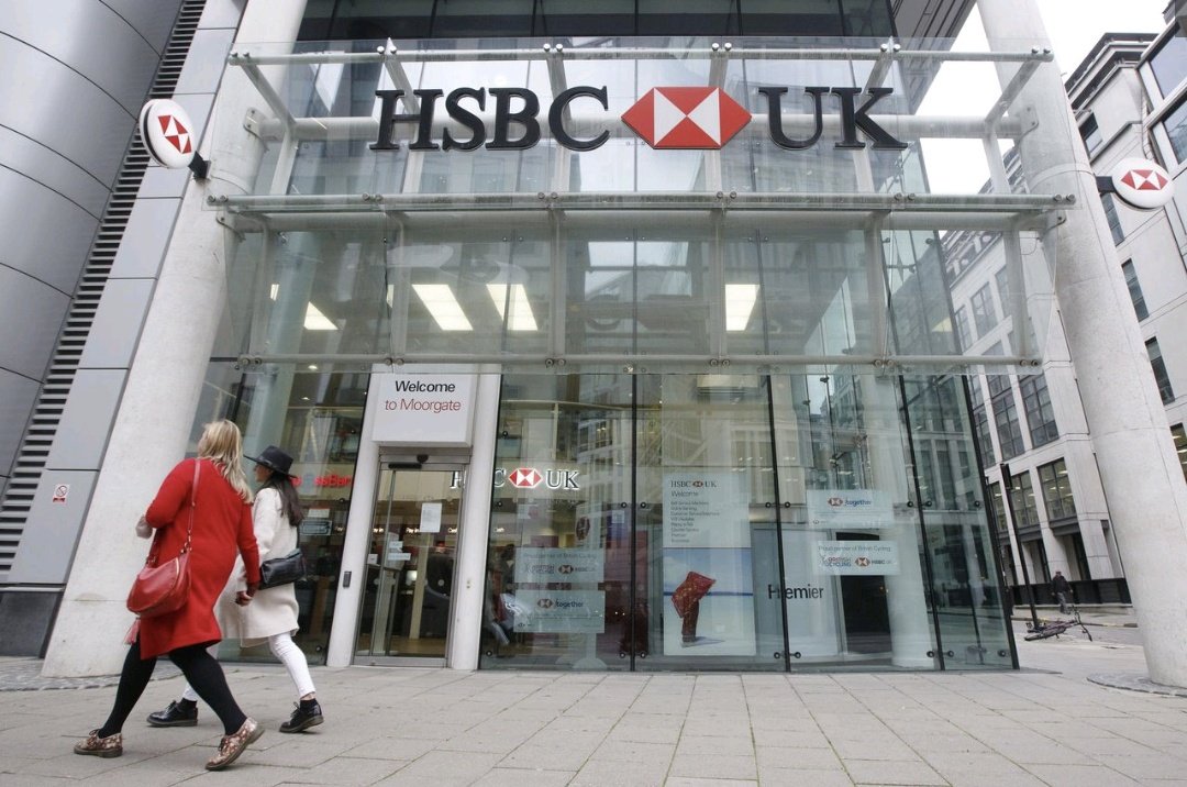 ⚫️"HSBC Rivede al Ribasso l'Obiettivo del S&P 500: Previsione a 5600 per la Fine del 2025"