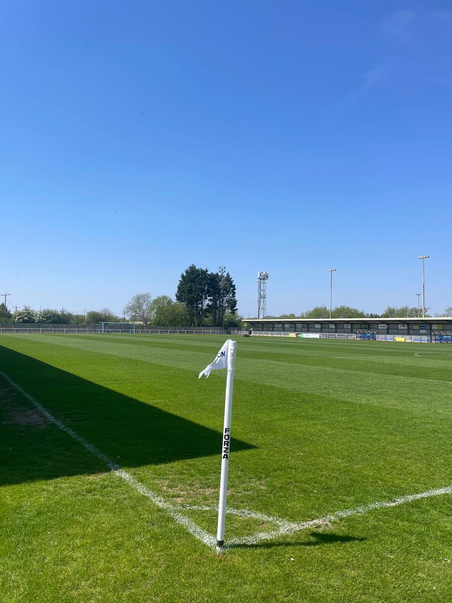 What a beautiful evening for football 😍

Pitch is looking 👌