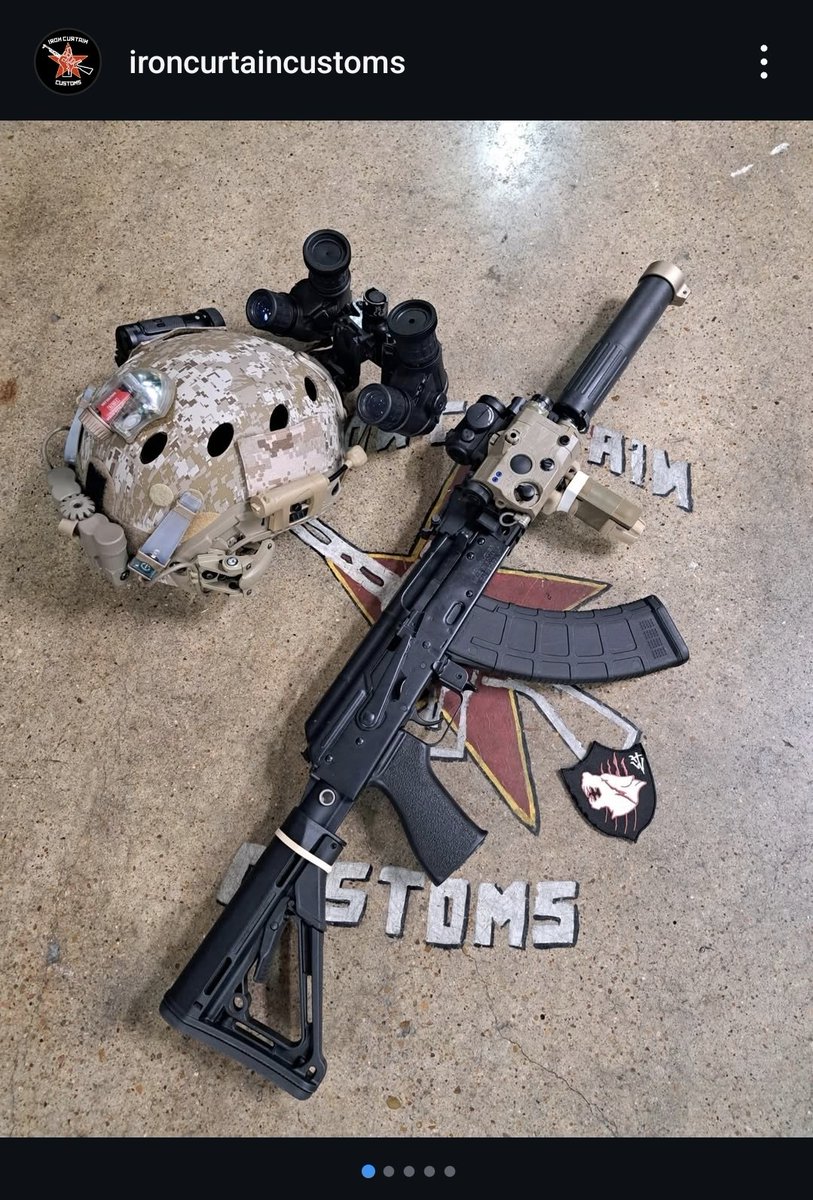 badpony00's tweet photo. @DocStrangelove2 Iron Curtain Customs did 3 replicas last year https://t.co/DwAsz7OaEP