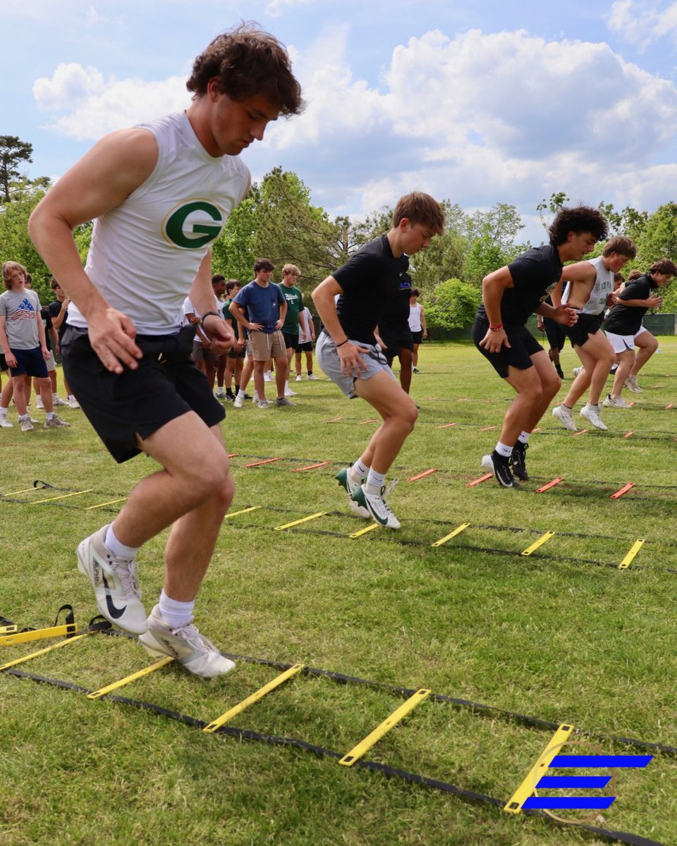 eachubsports's tweet photo. The Fusion of Technique and Tenacity 👏

At Each LLC, we’re committed to building a legacy where every precise technique is fueled by steadfast discipline. 💯

#strengthandconditioning #athletictraining #sportsperformancetraining
#successmindset https://t.co/iJgXHSUcC7