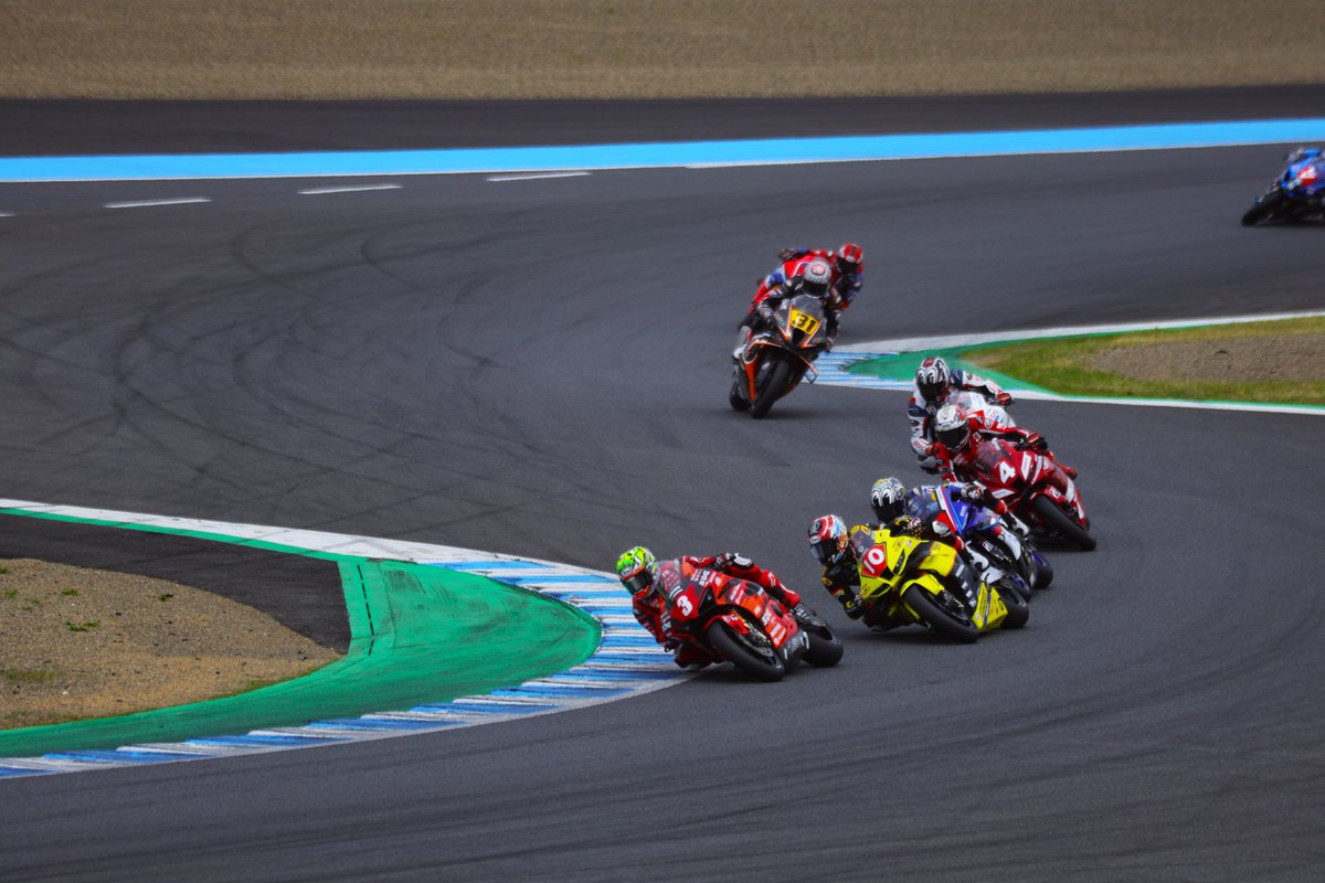 reichu310's tweet photo. 2025もてぎ2&amp;4レース

WINNER
DUCATI Team KAGAYAMA
ゼッケン3
水野 涼 選手
ドカティ　🇮🇹　

#2025もてぎ2&amp;4レース #jsb1000 #ロードレース #オートバイ #2輪 #レース #モビリティリゾートもてぎ #ポールポジション #ducati TeamKAGAYAMA #水野涼 選手 #ドカティ #photo #写真 https://t.co/JaXzjAQaDm