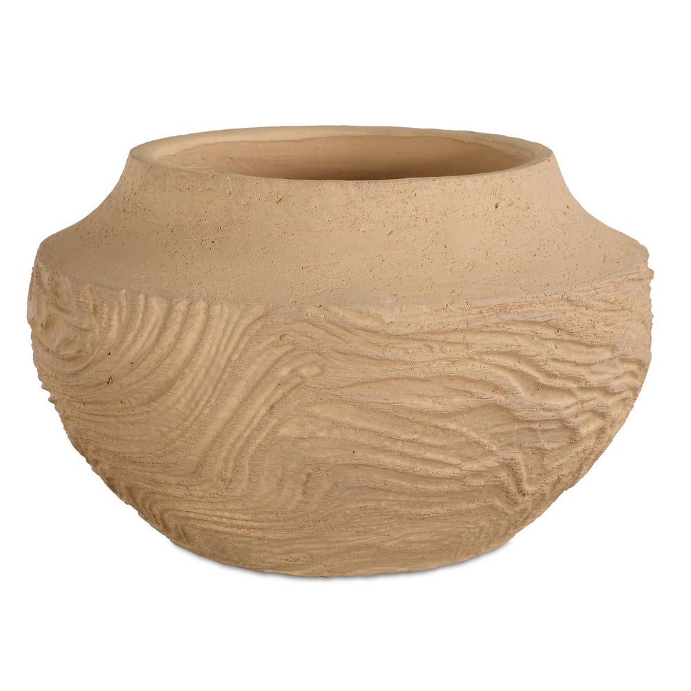 Our new #carolynkinder sandstone line (lamp and vases) is handcrafted from terracotta with an organic texture reminiscent of flowing sand dunes. uttermost.com/search.html?qu… #hpmkt #uttermost #interiordesign