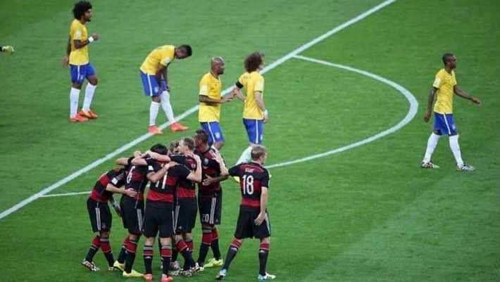 Cenas Lamentáveis tweet media