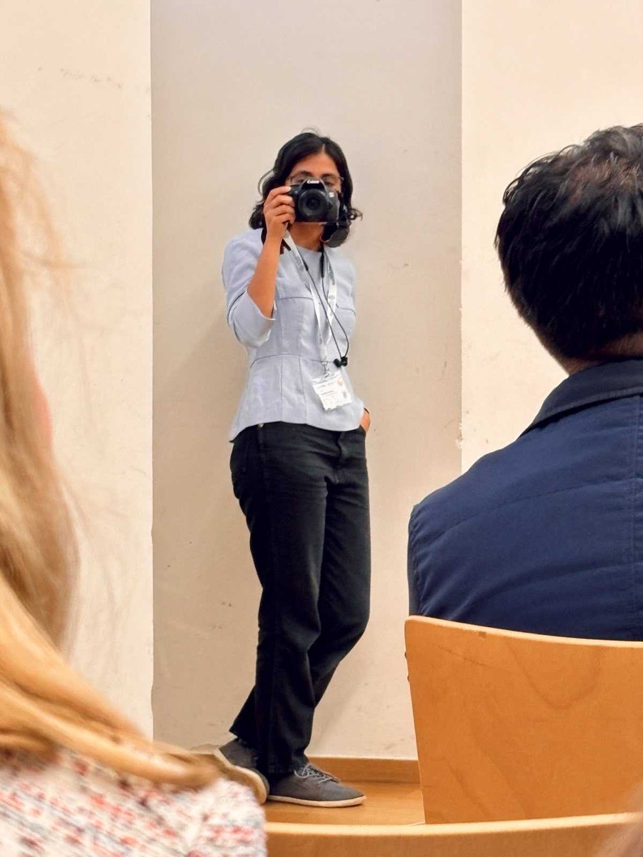 COMPTEXTCONF's tweet image. Even though COMPTEXT2025 closed last weekend, its spirit will live on in the splendid photography of our dedicated group of colleagues from the University of Vienna: Jakob-Moritz Eberl, @AMPlanitzer, @apeksha_sh! We thank and appreciate their work!